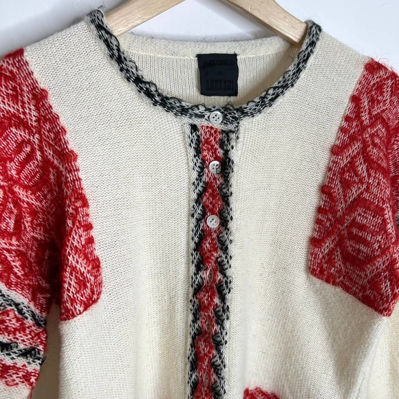 Anna Sui James Coviello Foranna White with Red and Black Details Sweater - Picture 10 of 12